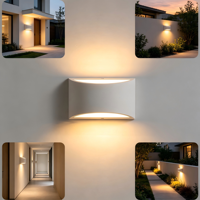 Lampe murale extérieure étanche IP65 en PC anti-corrosion pour commande en gros OEM, éclairage mural haut et bas pour zones côtières et maritimes