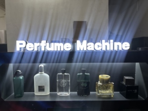 BMF treo tường hoàn toàn tự động mẫu nước hoa Cologne Máy bán hàng tự động <span class=keywords><strong>Dispenser</strong></span> với LED tiền mặt thẻ QR Mã Màn hình cảm ứng - Product Image 3