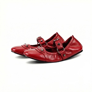 Bailarinas de PU con acabado aceitoso para mujer, punta redonda, tira elástica <span class=keywords><strong>en</strong></span> el tobillo, hebilla estilo Mary Jane, tachuela - Product Image 2