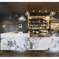 Comptoir de bar en marbre personnalisé, mobilier de bar pour salle à manger, ensemble de comptoir et de tabourets de bar à surface solide