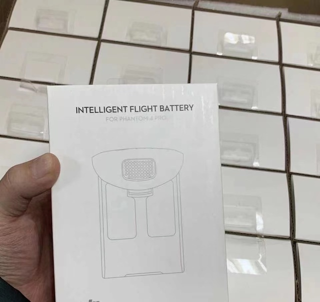Phantom 4 Pro/ Phantom 4 Pro V2.0 Battery 5870 MAh Intelligent Flight Battery for Phantom 4 Series Brand New in Stock