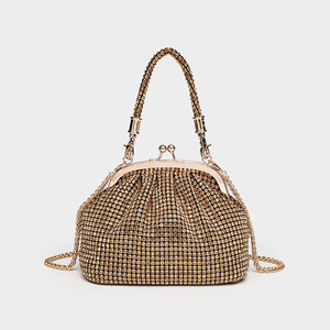 Sac à bandoulière vintage pour femme orné de perles et de paillettes avec fermoir à loquet, motif losanges, idéal pour mariage, bal de promo, soirée ou club - Product Image 3