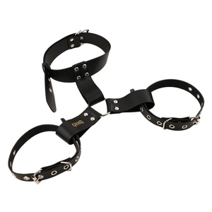 ชุดชั้นในหนังดีไซน์เซ็กซี่ QKKQ สำหรับ BDSM พร้อมสายรัดหน้าอก ที่หนีบหัวนม ปลอกคอ และอุปกรณ์พันธนาการสำหรับคู่รัก ของเล่นทางเพศ - Product Image 4