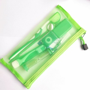 Kit de soins bucco-dentaires 8 pièces avec fil dentaire et brosse interdentaire pour appareils dentaires, usage domestique - Product Image 3