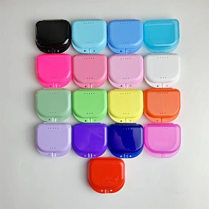 Boîte à prothèses dentaires LYU03030-1XS, style ouverture centrale, étui léger pour appareil orthodontique et <span class=keywords><strong>aligneur</strong></span>, pour soins dentaires quotidiens - Product Image 5