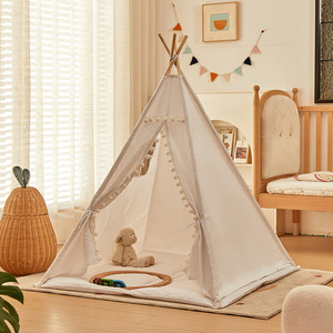 Tente de jeu pour enfants en toile et en bois, maison de jeu pop-up de style <span class=keywords><strong>tipi</strong></span>, jouet sportif pour enfants, tentes avec décorations et <span class=keywords><strong>tapis</strong></span> - Product Image 1