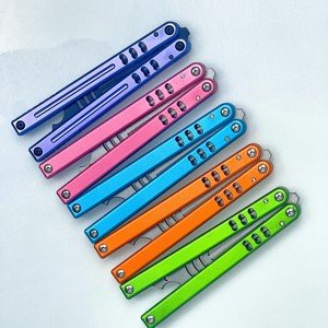 มีดคารัมบิตพับได้ ใบมีดเหล็ก 3Cr13 ปรับเปลี่ยนและเปลี่ยนใบมีดได้ ด้ามอลูมิเนียม เหมาะสำหรับการล่าสัตว์ ฝึกซ้อม และกิจกรรมกลางแจ้ง - Product Image 4