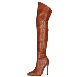 Bottes hautes pour femmes avec fermeture éclair arrière, grande taille 45, bottes à talon aiguille, bottes longues, bottes au-dessus du genou - Product Image 1