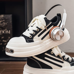 Baskets décontractées pour hommes Custom Big-Toe <span class=keywords><strong>Mickey</strong></span>, nouvelle collection automne 2026, tendance, blanches, à bout rond, à semelle épaisse, rehaussantes, durables et à lacets - Product Image 3