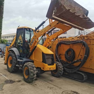 รถตักล้อยาง JCB 3CX 3 ตัน ประสิทธิภาพสูง พร้อมเครื่องยนต์ 75 กิโลวัตต์ รถตักล้อยาง 3CX 4CX เครื่องยนต์คัมมินส์ราคาประหยัด - Product Image 5