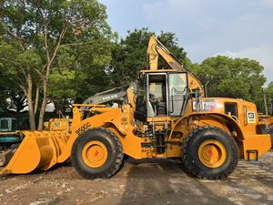 Chargeuse sur pneus à haut rendement Caterpillar 950GC avec godet de 2,7 m³ et moteur diesel, fabriquée au Japon - Product Image 3