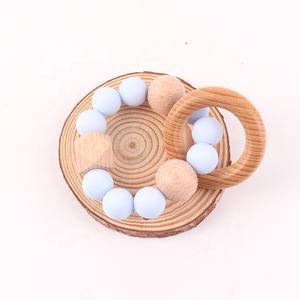 Nouveau Style <span class=keywords><strong>de</strong></span> Bracelets en perles <span class=keywords><strong>de</strong></span> Silicone en hêtre <span class=keywords><strong>de</strong></span> qualité alimentaire, ornement artisanal en bois, <span class=keywords><strong>anneau</strong></span> <span class=keywords><strong>de</strong></span> <span class=keywords><strong>dentition</strong></span> pour bébé - Product Image 3