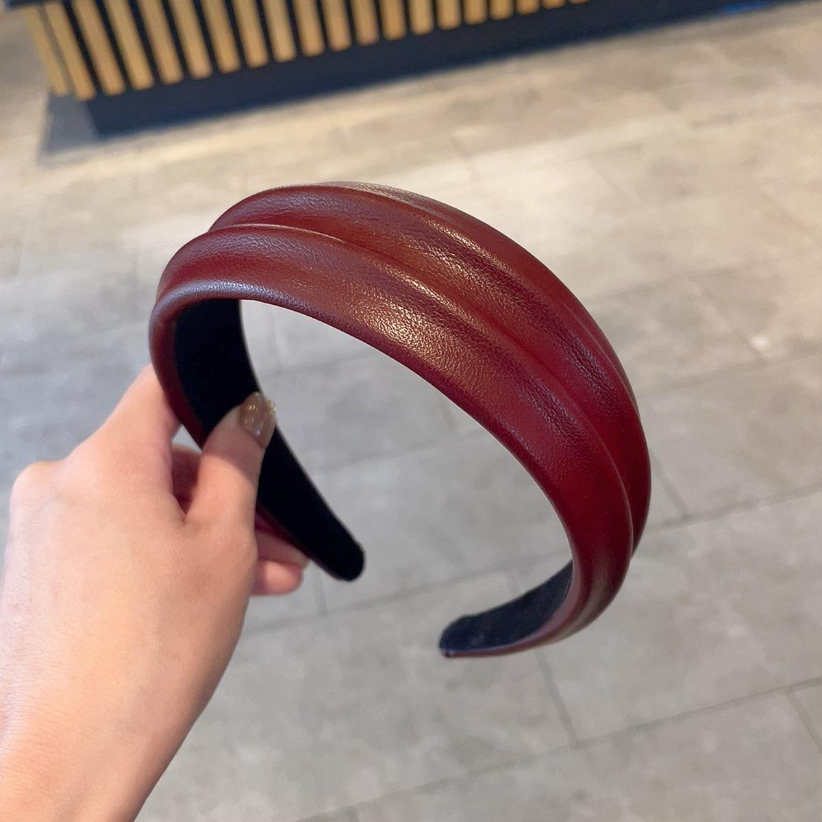 สีแดงไวน์