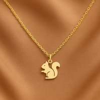 Collier pendentif écureuil plaqué or 18 carats Collier écureuil hypoallergénique en acier inoxydable poli Bijoux animaux mignons