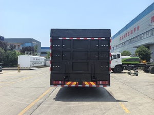 Camion <span class=keywords><strong>de</strong></span> <span class=keywords><strong>remorquage</strong></span> à plateau plat Sinotruk Howo 220 ch certifié Euro 1, remorqueur, état neuf, carburant diesel, transmission manuelle, secours - Product Image 5