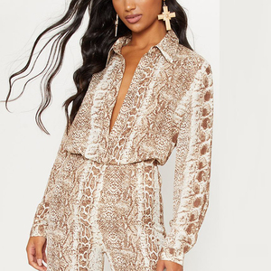 Personalizzato moda serpente <span class=keywords><strong>marrone</strong></span> delle donne di stampa della camicia di grandi dimensioni - Product Image 1