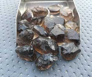 ควอตซ์สโมคกี้ธรรมชาติคุณภาพสูง 10 ชิ้น หินดิบคุณภาพเยี่ยม ไม่ผ่านการปรับแต่ง เหมาะสำหรับทำเครื่องประดับแฮนด์เมด ขายส่ง - Product Image 5