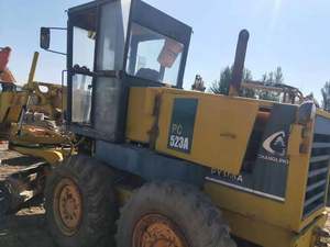 รถเกรดมือสอง KOMATSU GD 523A ของแท้จากญี่ปุ่น สภาพดี ราคาถูก ประสิทธิภาพดีเยี่ยม - Product Image 2