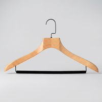 Cintres en bois de hêtre naturel, cintres pour vêtements, cintres en bois personnalisés avec logo