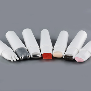 Tubes en plastique vides pour crème visage OEM 30ml 50ml 60ml avec applicateur en métal, éponge en silicone et masseur en zinc - Product Image 3