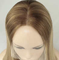Perruque Sheitel Kosher en Cheveux Humains Vierges, Dessus en Soie, Blond Mèches, Lisse, Effet Cuir Chevelu Réaliste, pour Patients Atteints de Cancer et Perte de Cheveux Médicale