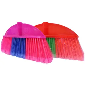 Brosses de balai en matériaux écologiques avec monofilament dur Brosse de nettoyage à long manche Balai en plastique pour le nettoyage de la maison en Chine