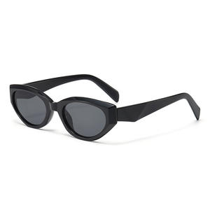 2026年新作 レディース サングラス シェード ファッション キャットアイ 個性派 カスタムロゴ レトロサングラス - Product Image 1