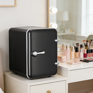 <span class=keywords><strong>Mini</strong></span>-réfrigérateur compact et élégant 4L, double usage, solution de refroidissement pratique - Product Image 6