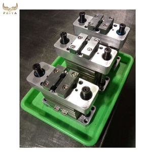 Molde de estampado en caliente de alta precisión, herramientas de troquelado progresivo para presionar el molde de estampado o punzonado - Product Image 1