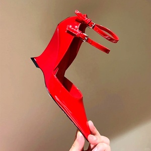 Sandales sexy à bout pointu et double bride cheville pour femme, en cuir verni imprimé léopard, talons compensés hauts, escarpins d'été - Product Image 5