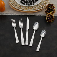 Ensemble de vaisselle en acier inoxydable durable et exquis, design minimaliste pour la maison et la restauration