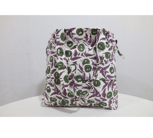 Bolsa Estampada a Mano con Motivos Artesanales Indios Atemporales, Tejido Ligero y Duradero para Uso Diario, Procedente de la India - Product Image 1