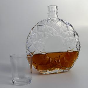 750ml <strong>Spirits</strong> and Wine Whiskey Vodka Glass Bottle 700ml <strong>Spirits</strong> Rum Glass Bottle Round Glass Bottle with Lid