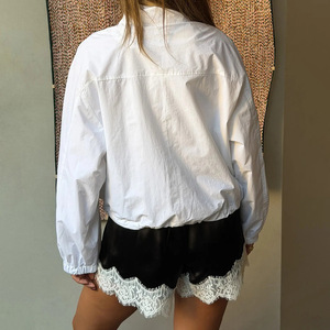 Shorts en satin noir pour femme avec dentelle, décontractés, pour la maison, effet galbant, vêtements de nuit d'été - Product Image 4