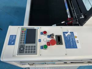 Mini macchina Laser CO2 7050 50W Desktop CO2 Laser incisore e Cutter per piccole imprese e fai da te progetti artigianali con CE - Product Image 6