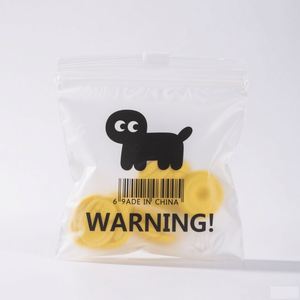 100MOQ sac vierge de vêtements en PVC givré en plastique transparent à impression personnalisée avec fermeture éclair - Product Image 4