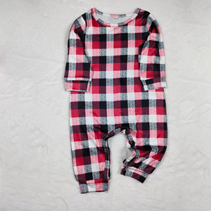 Piyama Natal Keluarga Motif Kotak-kotak untuk Pria, Atasan Putih dengan Cetakan Rusa, Celana Tartan Merah Hitam, Pakaian Tidur Seragam untuk Ayah, Ibu, Anak-anak, dan Anjing - Product Image 3