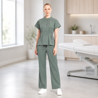 Ensemble de blouses médicales ajustées pour femmes avec logo personnalisé, col mandarin, demi-fermeture à boutons, taille cintrée, manches dolman, uniforme d'infirmière pour clinique dentaire
