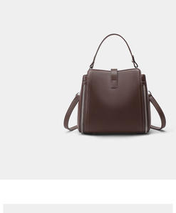 Bolso de Mano de Lujo Personalizado en Cuero de Ante con Asa Superior, Bandolera, Cierre de Cremallera, Impermeable, Bolso Tote de Piel de Vacuno para Mujer - Product Image 2