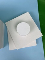 Blocs d'étanchéité en fibre céramique thermoformés avec trous pré-perforés pour la protection de l'entrée des éléments chauffants
