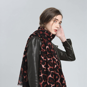 Luxury Leopard Soft Milk Velvet Scarf 180x90cm Women Winter Fashion Wrap Shawl Wholesale - Product Image 3
