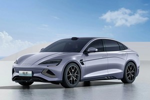 Voiture électrique familiale BYD Seal 2025 EV Sedan à succès, autonomie de 650 km, plateforme 800V, puissance de 230 kW - Product Image 2