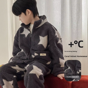 Ensemble de vêtements décontractés pour garçons, automne/hiver 2025, nouveaux pyjamas en <span class=keywords><strong>polaire</strong></span> de polyester pour enfants, épais, fabriqués dans le Zhejiang - Product Image 2
