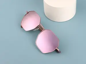 2024 Metal Wood Sunglasses Eco-friendly Bamboo Temples Arms Eyewear Custom Eine Qualitativ Hochwertige Sonnenbrille
