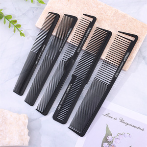 Pettine Ionico in Fibra di Carbonio per Parrucchieri, Resistente al Calore, per Sfoltire i Capelli, per Uso Domestico e Professionale nei Saloni - Product Image 1