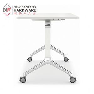 Prodotti unici per la formazione di prodotti per la struttura del tavolo pieghevole - Product Image 1