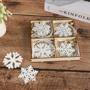 Nouvelles décorations de Noël en bois blanc pur, décorations de chambre créatives en bois - Product Image 2