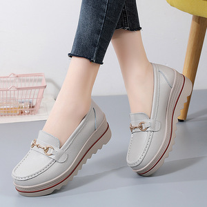 Chaussures compensées à plateforme en cuir véritable pour femme, grande taille, polyvalentes, à semelle épaisse, style décontracté, pour l'automne – Vente chaude - Product Image 4