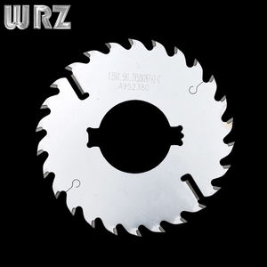 להב מסור TCT תעשייתי כפול-מגרדת 135 מ\\\"מ דק במיוחד (1.2 מ\\\"מ) מרותך בלייזר 26 שיניים עם גימור ניטריד לחיתוך עץ - Product Image 1