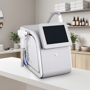 Appareil de beauté laser Nd:YAG 532 nm Q-Switched pulsé, pour épilation, usage commercial, haute puissance 1800 W - Product Image 1